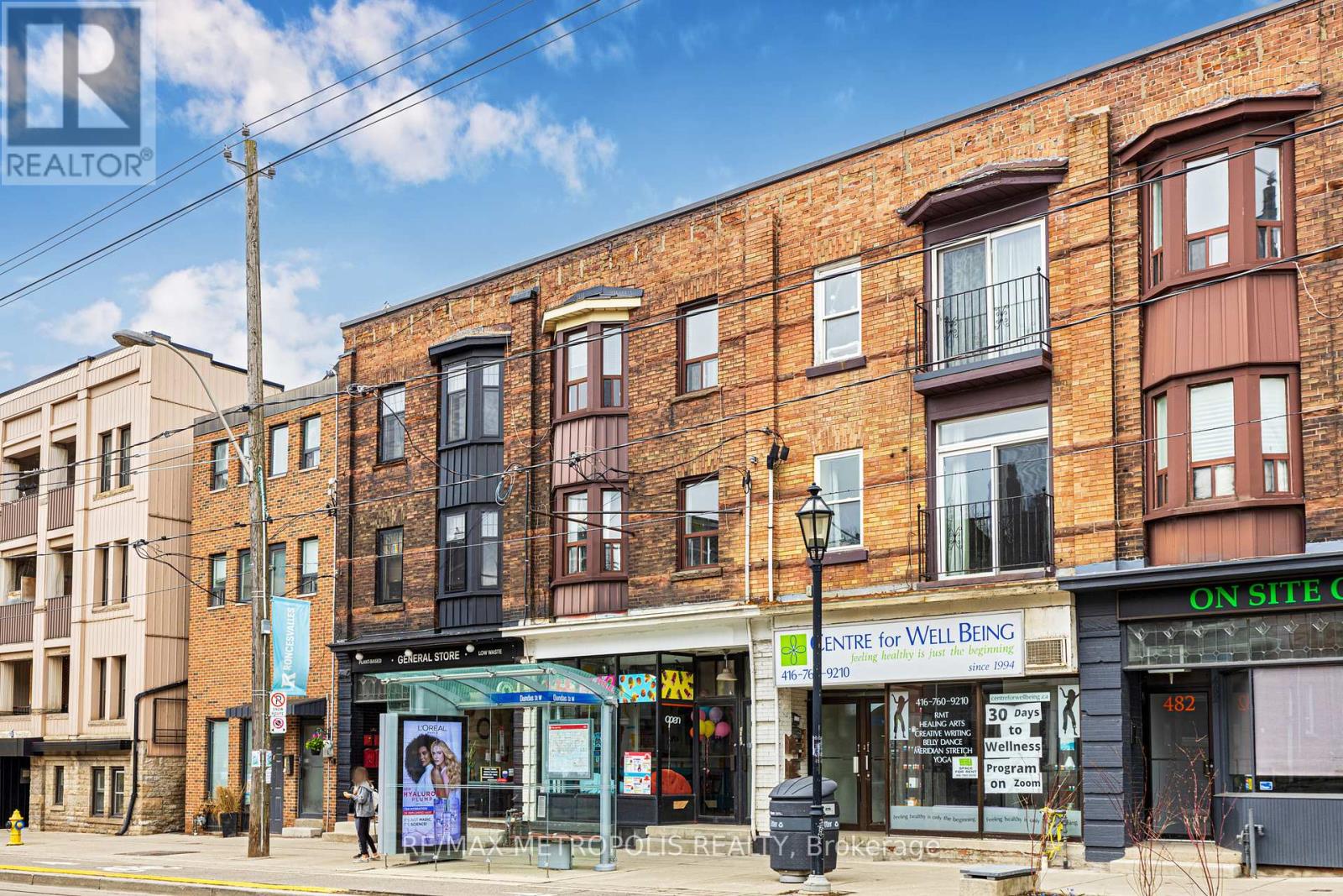 APT 2 - 478 RONCESVALLES AVENUE, Toronto (High Park-Swansea), Ontario