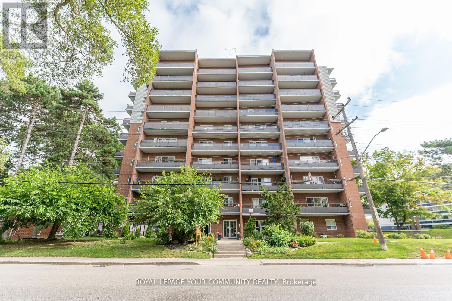 15 Elizabeth St N, 704, Mississauga, Ontario