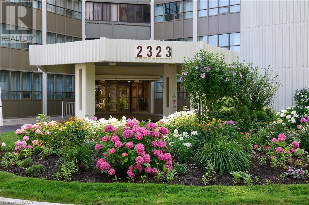 2323 CONFEDERATION Parkway Unit# 203, Mississauga, Ontario