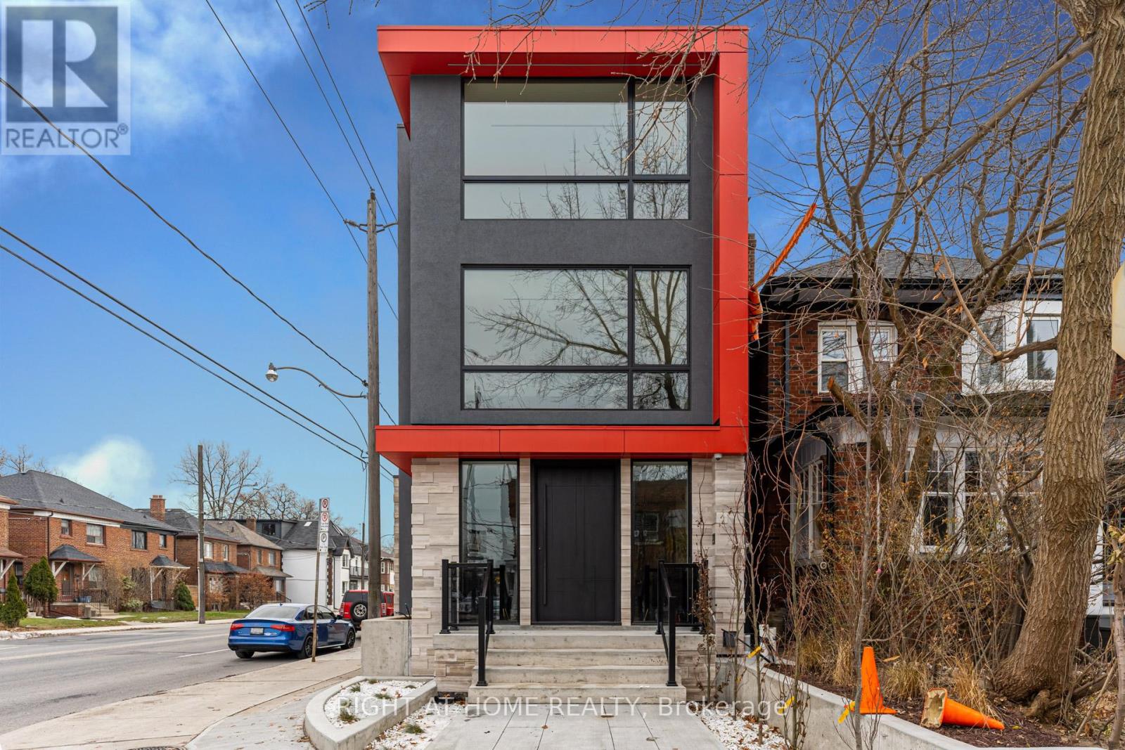 218 Jane St, Toronto, Ontario