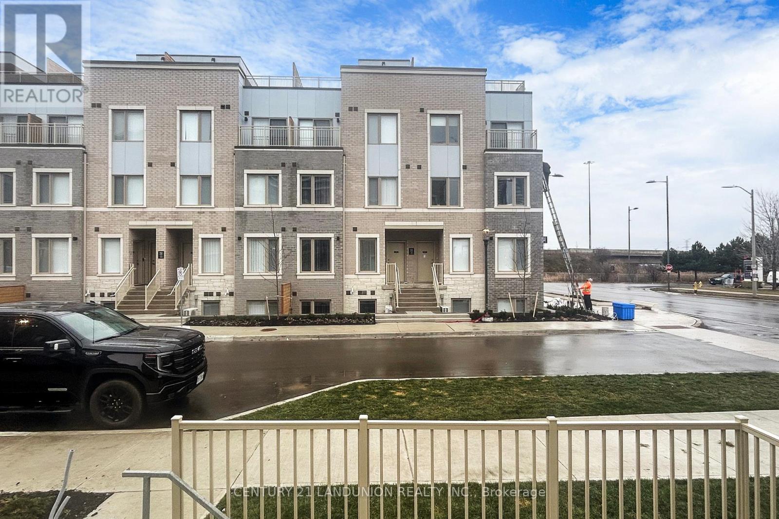 150 Honeycrisp Cres, 265, Vaughan, Ontario