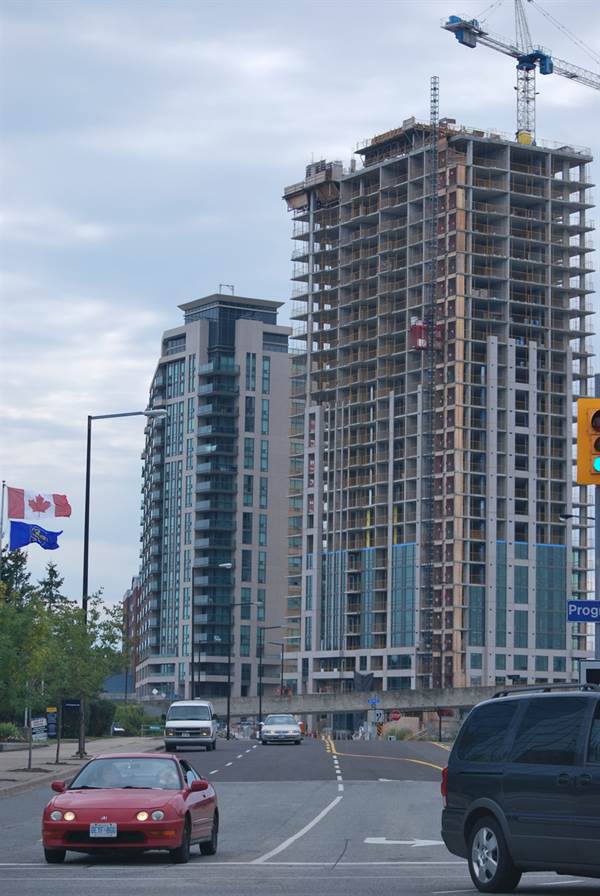 Altitude Condominiums photo 3